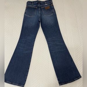 Size 27 x 30 High Rise Bootcut Wrangler Jeans